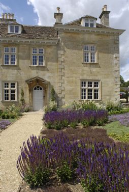 Honeystone Manor